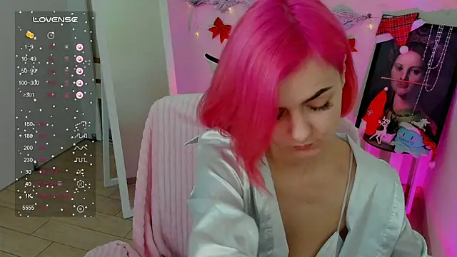 Snapshot of Fire_Bestie chatting on December 24, 2024, 2:12 pm Fire Bestie online show from December 24, 2024, 2:12 pm