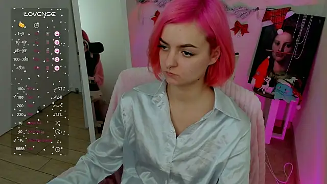 Snapshot of Fire_Bestie chatting on December 29, 2024, 1:28 pm Fire Bestie online show from December 29, 2024, 1:28 pm