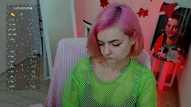 Snapshot of Fire_Bestie chatting on January 13, 2025, 1:49 pm Fire Bestie online show from January 13, 2025, 1:49 pm