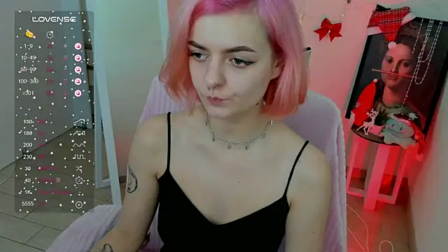 Snapshot of Fire_Bestie chatting on January 13, 2025, 4:51 pm Fire Bestie online show from January 13, 2025, 4:51 pm