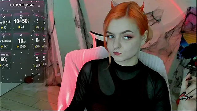 Snapshot of Fire_Bestie chatting on October 31, 2025, 2:18 pm Fire Bestie online show from October 31, 2025, 2:18 pm