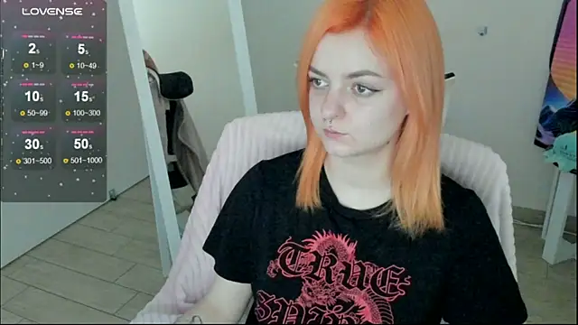 Snapshot of Fire_Bestie chatting on December 4, 2025, 1:53 pm Fire Bestie online show from December 4, 2025, 1:53 pm