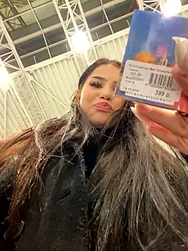 Snapshot of Chloe__Moon chatting on December 3, 2024, 2:27 pm Chloe Moon online show from December 3, 2024, 2:27 pm