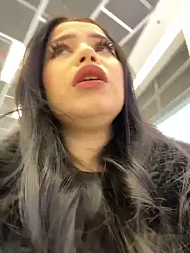 Snapshot of Chloe__Moon chatting on December 20, 2024, 11:43 am Chloe Moon online show from December 20, 2024, 11:43 am