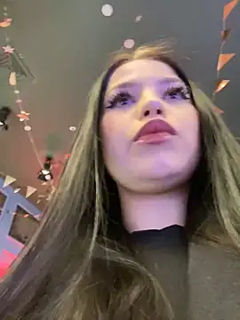 Snapshot of Chloe__Moon chatting on January 21, 2025, 10:30 am Chloe Moon online show from January 21, 2025, 10:30 am