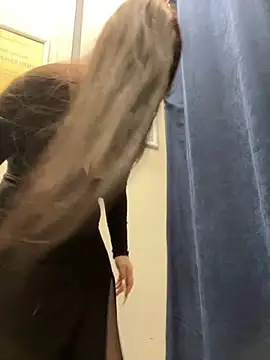 Snapshot of Chloe__Moon chatting on January 24, 2025, 1:03 pm Chloe Moon online show from January 24, 2025, 1:03 pm