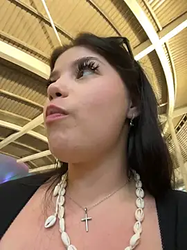 Snapshot of Chloe__Moon chatting on March 5, 2025, 1:06 pm Chloe Moon online show from March 5, 2025, 1:06 pm