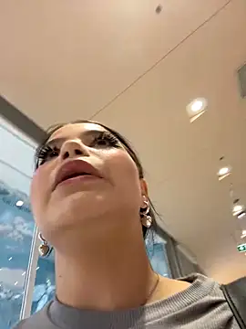 Snapshot of Chloe__Moon chatting on March 9, 2025, 9:24 am Chloe Moon online show from March 9, 2025, 9:24 am