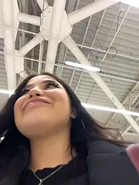 Snapshot of Chloe__Moon chatting on March 16, 2025, 4:23 pm Chloe Moon online show from March 16, 2025, 4:23 pm