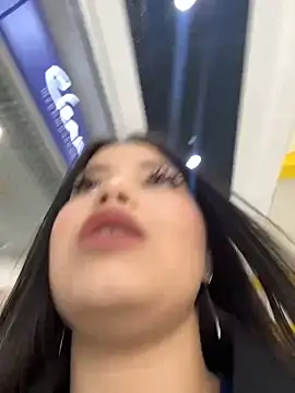 Snapshot of Chloe__Moon chatting on March 19, 2025, 10:11 am Chloe Moon online show from March 19, 2025, 10:11 am