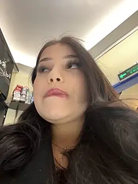 Snapshot of Chloe__Moon chatting on March 20, 2025, 11:05 am Chloe Moon online show from March 20, 2025, 11:05 am