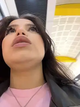 Snapshot of Chloe__Moon chatting on September 9, 2025, 3:11 pm Chloe Moon online show from September 9, 2025, 3:11 pm