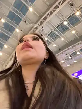 Snapshot of Chloe__Moon chatting on November 23, 2025, 1:11 pm Chloe Moon online show from November 23, 2025, 1:11 pm