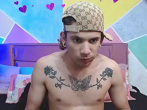 tylor boy online show from October 5, 2025, 4:11 am