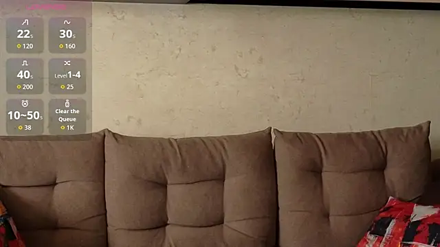 Snapshot of NinaNovalicious chatting on November 3, 2025, 8:15 am NinaNovalicious online show from November 3, 2025, 8:15 am