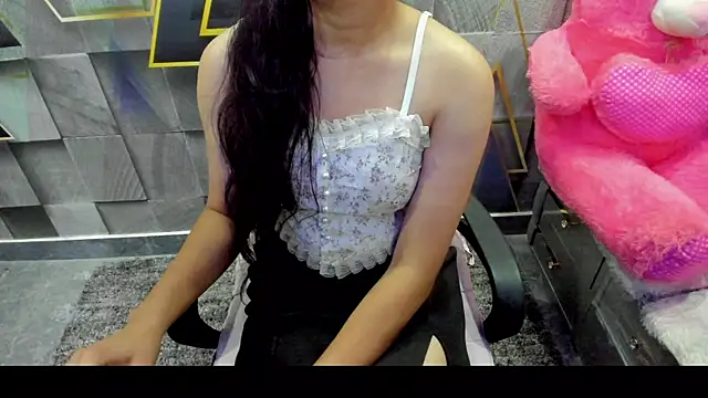 Snapshot of YourKusu chatting on September 9, 2025, 8:41 pm YourKusu online show from September 9, 2025, 8:41 pm
