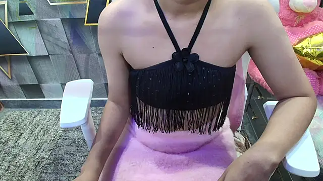 Snapshot of YourKusu chatting on November 16, 2025, 12:22 pm YourKusu online show from November 16, 2025, 12:22 pm