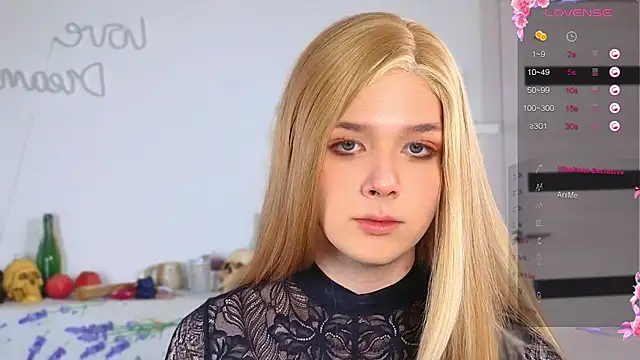 Snapshot of _yourFoxy_ chatting on November 7, 2025, 6:08 pm yourFoxy online show from November 7, 2025, 6:08 pm