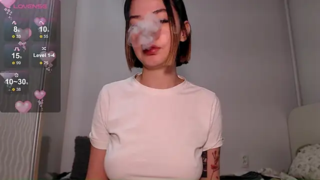 Snapshot of osaka_nia chatting on November 29, 2025, 2:09 pm osaka nia online show from November 29, 2025, 2:09 pm