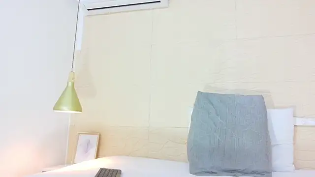 Chocolatte bar online show from September 30, 2025, 2:11 pm