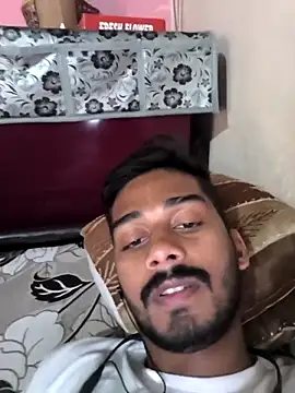 arppyyyxx online show from October 28, 2025, 10:08 am