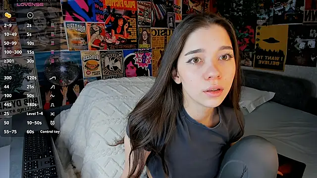 Butterflys1268 online show from March 12, 2025, 8:10 pm