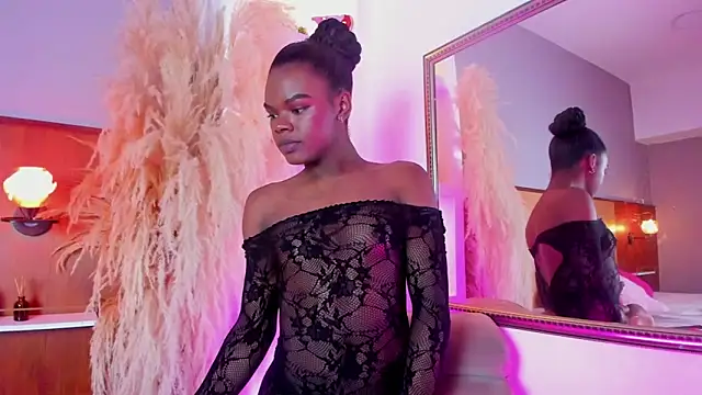 CamiEstrada online show from January 31, 2025, 8:33 pm