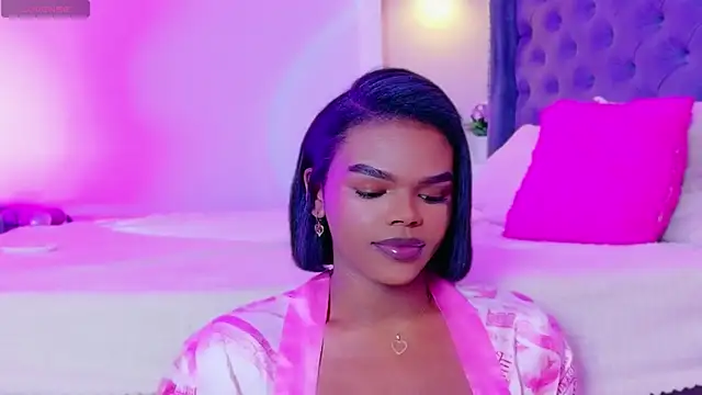 CamiEstrada online show from October 24, 2025, 12:52 am