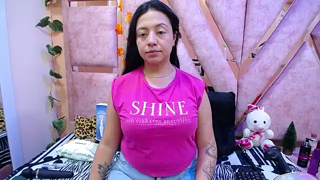 Snapshot of slut_anal_ chatting on November 28, 2025, 7:27 pm slut anal online show from November 28, 2025, 7:27 pm