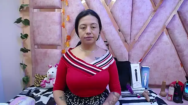 Snapshot of slut_anal_ chatting on November 29, 2025, 7:17 pm slut anal online show from November 29, 2025, 7:17 pm