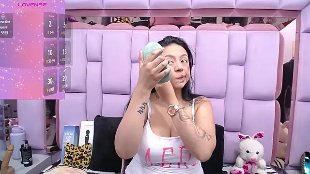 Snapshot of slut_anal_ chatting on December 2, 2025, 6:25 pm slut anal online show from December 2, 2025, 6:25 pm