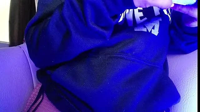 girl naugthy online show from March 20, 2025, 5:36 pm