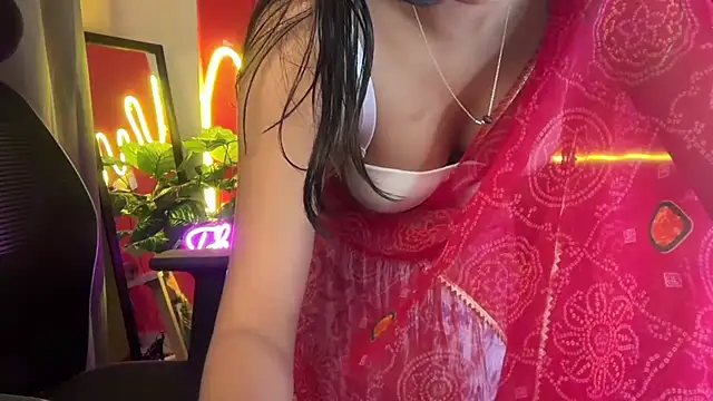 simrann 69 online show from September 14, 2025, 8:13 am