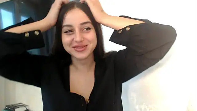 courtneyPerfect online show from September 30, 2025, 2:11 pm