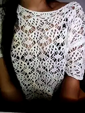 Snapshot of QueenOfHeart_07 chatting on December 2, 2024, 9:39 pm QueenOfHeart 07 online show from December 2, 2024, 9:39 pm