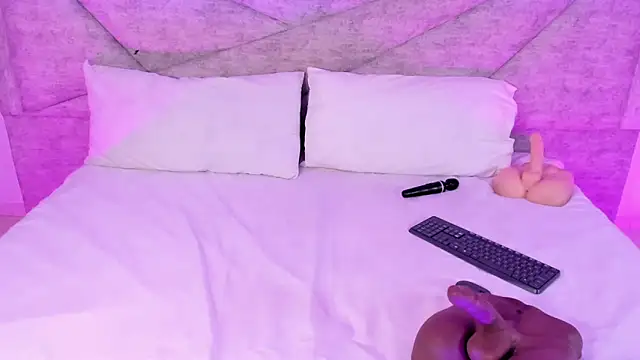 SofiiSweet  online show from March 13, 2025, 2:33 pm