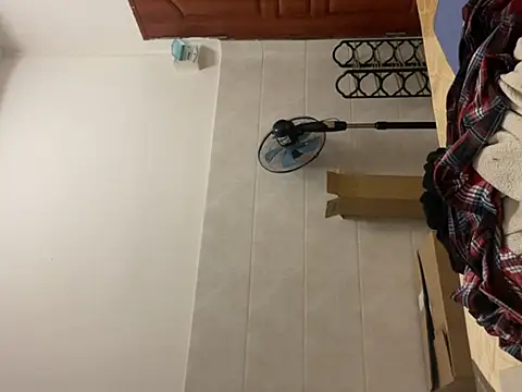 zqq5522 online show from February 2, 2025, 10:35 am