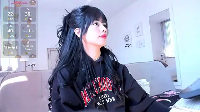 HannaKim online show from January 22, 2025, 5:59 pm