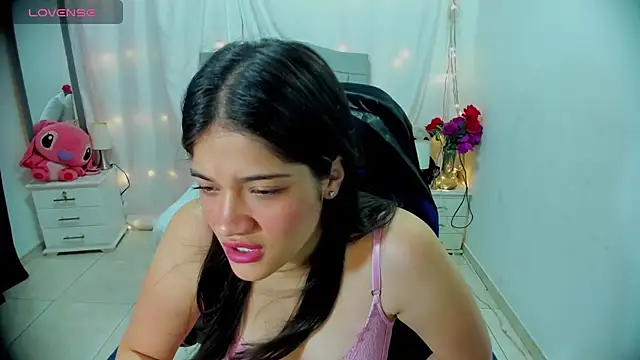 Snapshot of Alison_girl20 chatting on January 3, 2025, 9:47 pm Alison girl20 online show from January 3, 2025, 9:47 pm