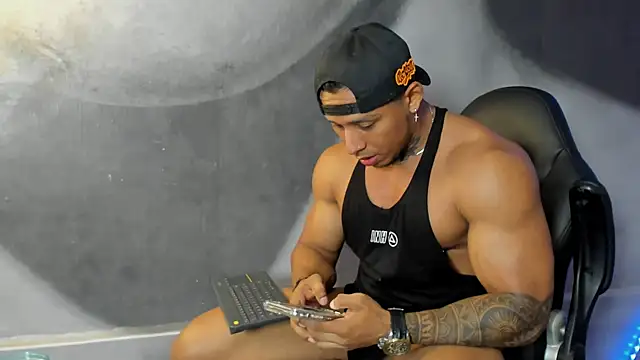 Snapshot of bradley_smith chatting on January 18, 2025, 4:37 am bradley smith online show from January 18, 2025, 4:37 am