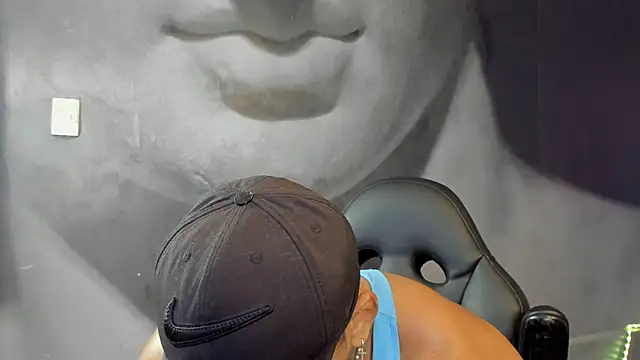 Snapshot of bradley_smith chatting on February 2, 2025, 4:26 am bradley smith online show from February 2, 2025, 4:26 am