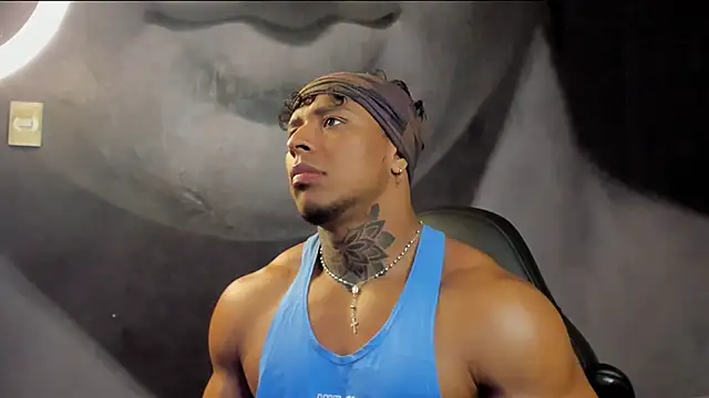 Snapshot of bradley_smith chatting on February 17, 2025, 3:09 pm bradley smith online show from February 17, 2025, 3:09 pm