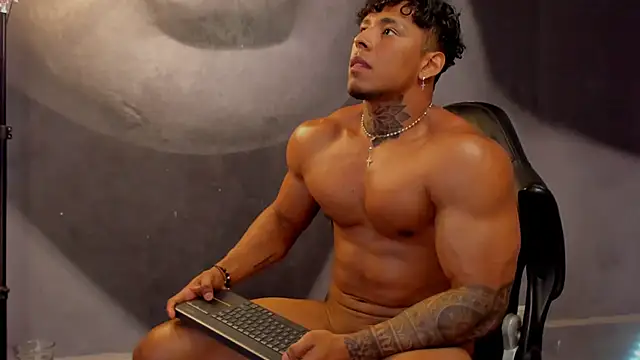 Snapshot of bradley_smith chatting on March 9, 2025, 2:39 am bradley smith online show from March 9, 2025, 2:39 am