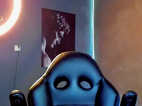 Snapshot of bradley_smith chatting on October 25, 2025, 9:17 am bradley smith online show from October 25, 2025, 9:17 am