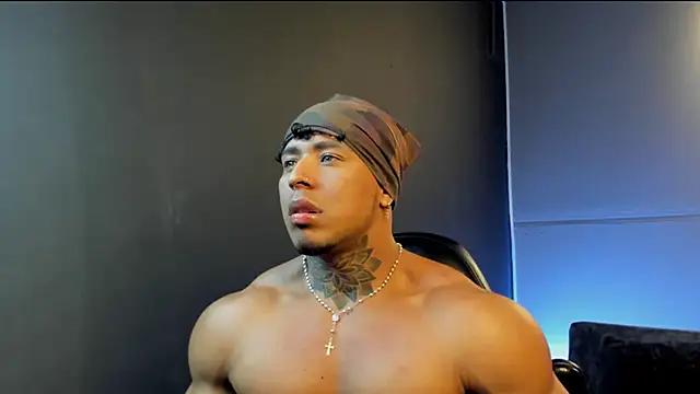 Snapshot of bradley_smith chatting on October 31, 2025, 3:51 am bradley smith online show from October 31, 2025, 3:51 am