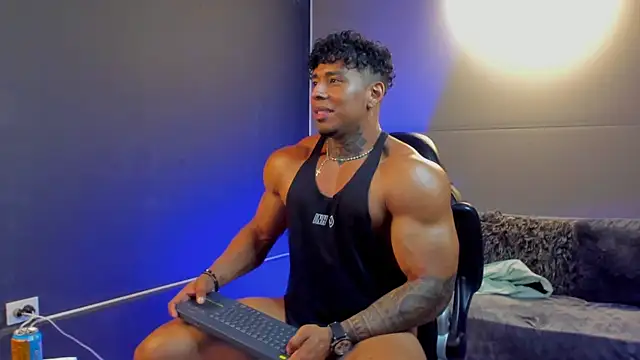 Snapshot of bradley_smith chatting on November 5, 2025, 9:53 am bradley smith online show from November 5, 2025, 9:53 am