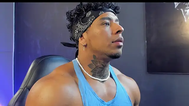 Snapshot of bradley_smith chatting on November 11, 2025, 8:03 am bradley smith online show from November 11, 2025, 8:03 am