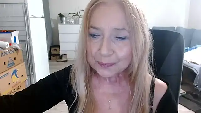 Snapshot of sofia_xkiss chatting on January 16, 2025, 11:15 am sofia xkiss online show from January 16, 2025, 11:15 am