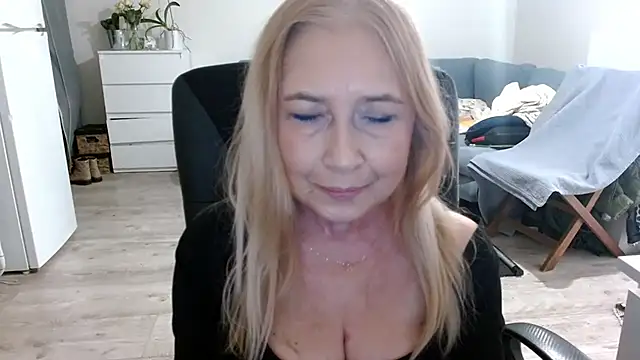 Snapshot of sofia_xkiss chatting on January 23, 2025, 7:54 am sofia xkiss online show from January 23, 2025, 7:54 am