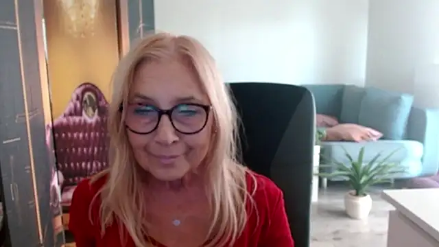 Snapshot of sofia_xkiss chatting on October 2, 2025, 1:51 pm sofia xkiss online show from October 2, 2025, 1:51 pm